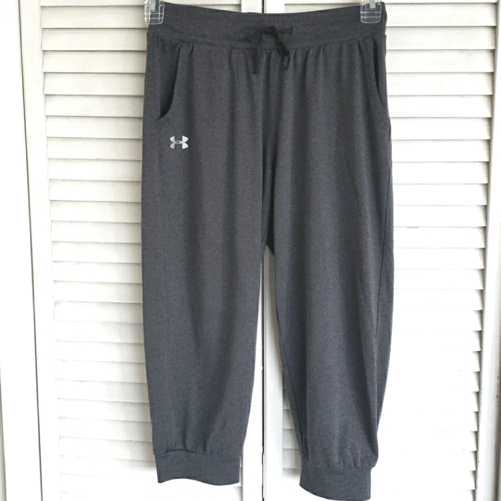 UNDER ARMOUR Gray 3/4 Length Joggers